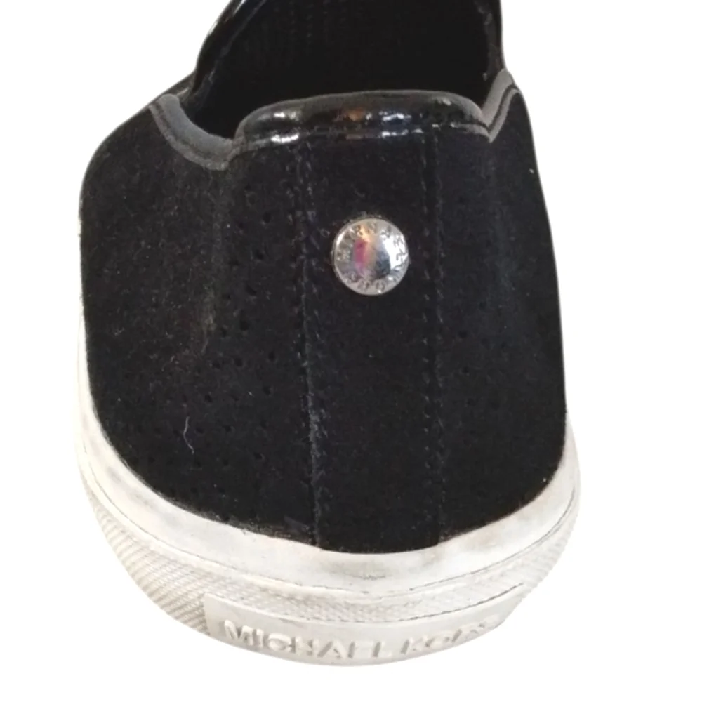 Michael Kors Black and White Sneakers Sleek Design 8.5 M